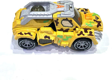 Spray Dinosaur Deformation Toy Car with Lights, Camouflage Green, Ages 3+ (YELLOW)
