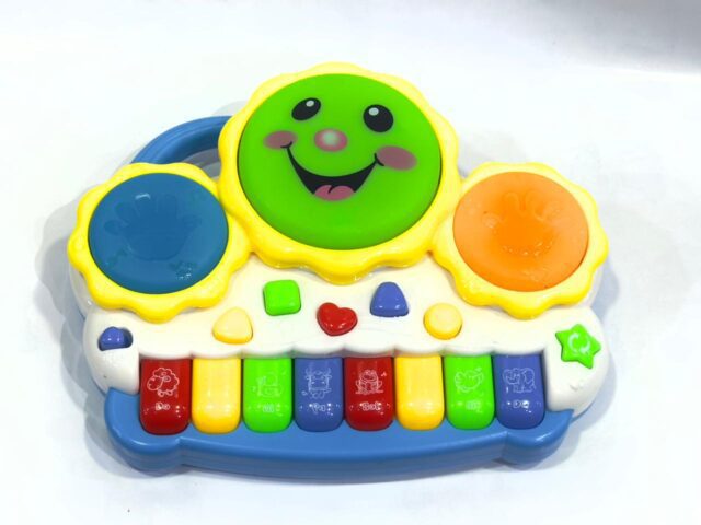 Piano toy