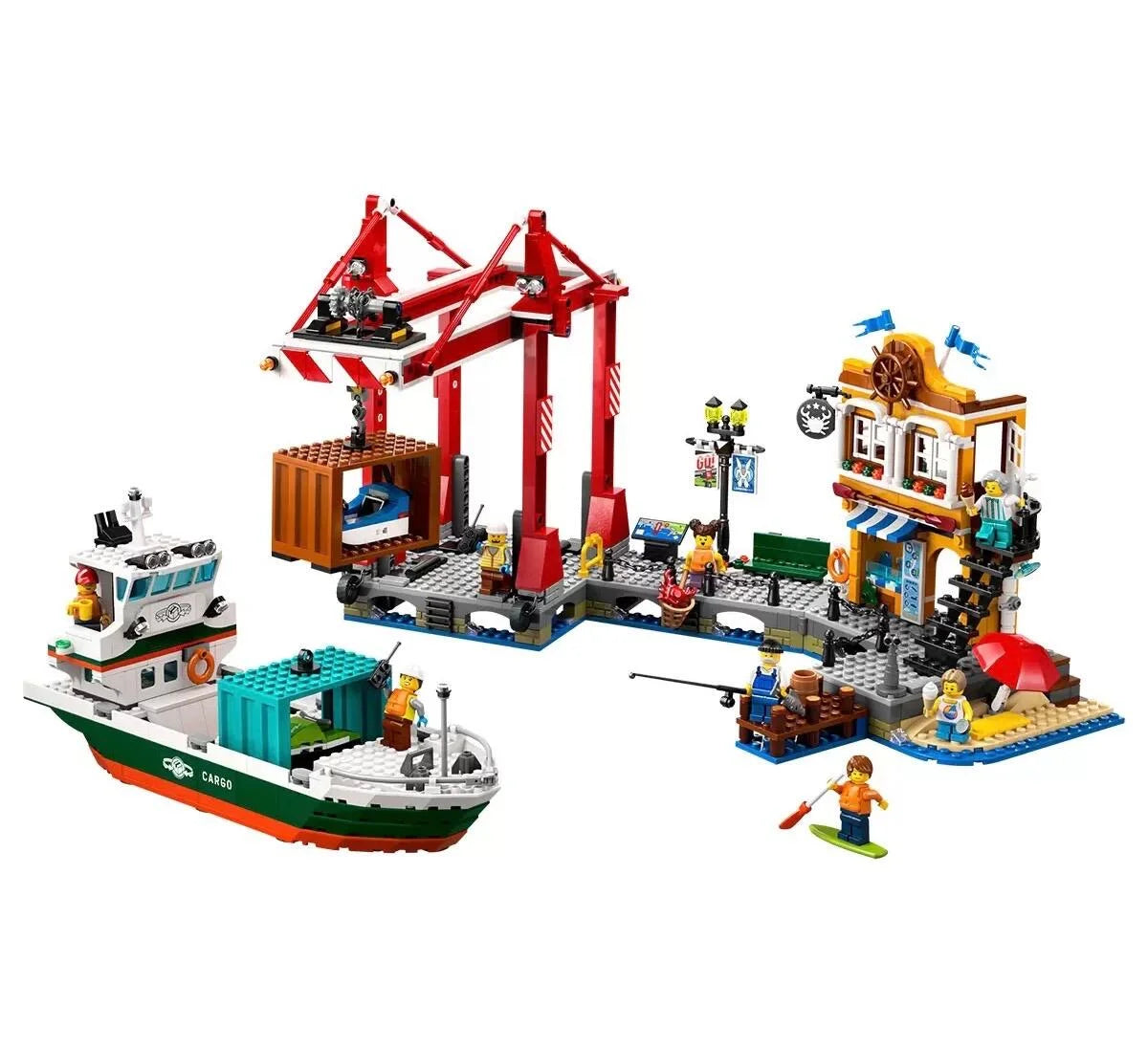 Seaside Harbour with Cargo Ship Building Set, 1,291 Pieces