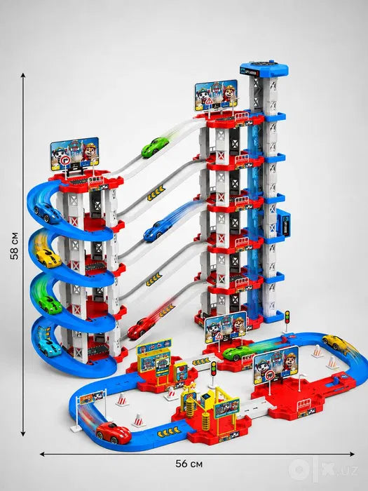 Parking garage track set with 151 pieces and manual elevator