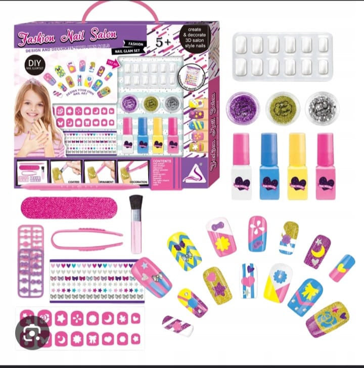 Fashion Nail Salon Set
